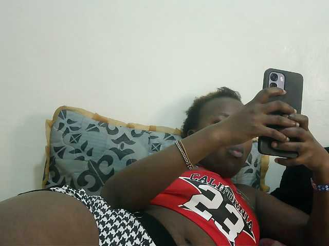 Blackdoll1 live cam on BongaCams