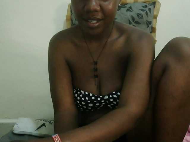 Blackdoll1 live cam on BongaCams