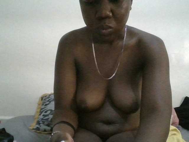 Blackdoll1 live cam on BongaCams