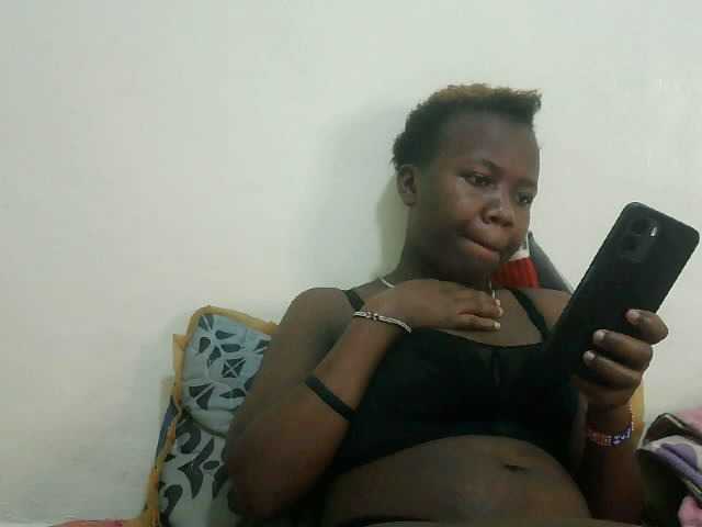 Blackdoll1 live cam on BongaCams