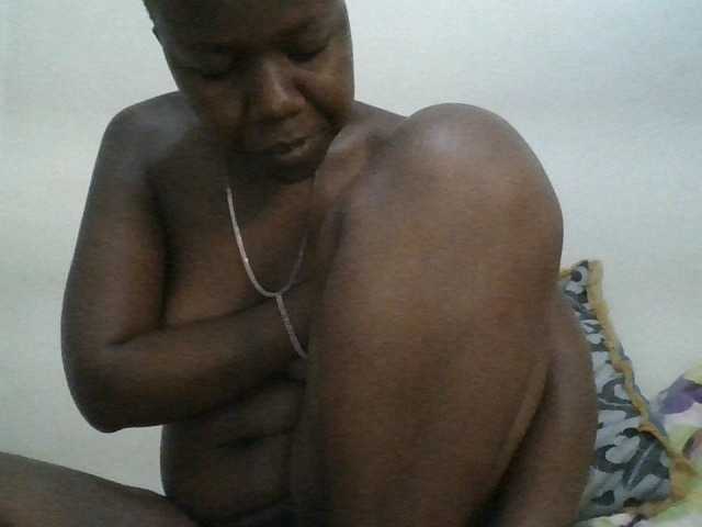 Blackdoll1 live cam on BongaCams