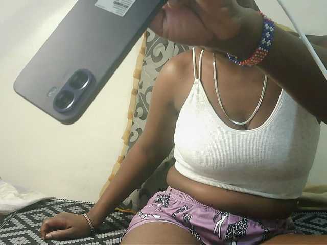 Blackdoll1 live cam on BongaCams