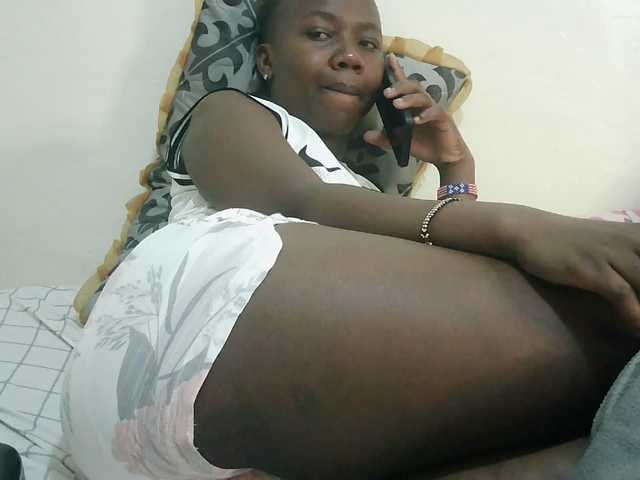 Blackdoll1 live cam on BongaCams