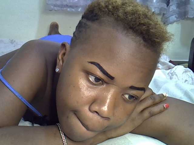 Blackdoll1 live cam on BongaCams