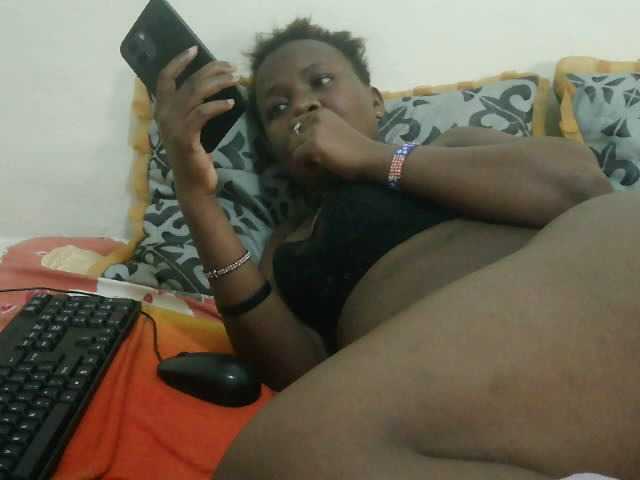Blackdoll1 live cam on BongaCams