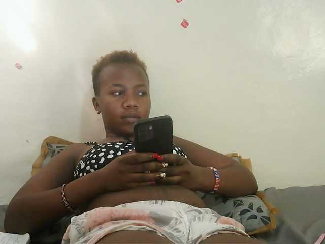Blackdoll1 live cam on BongaCams