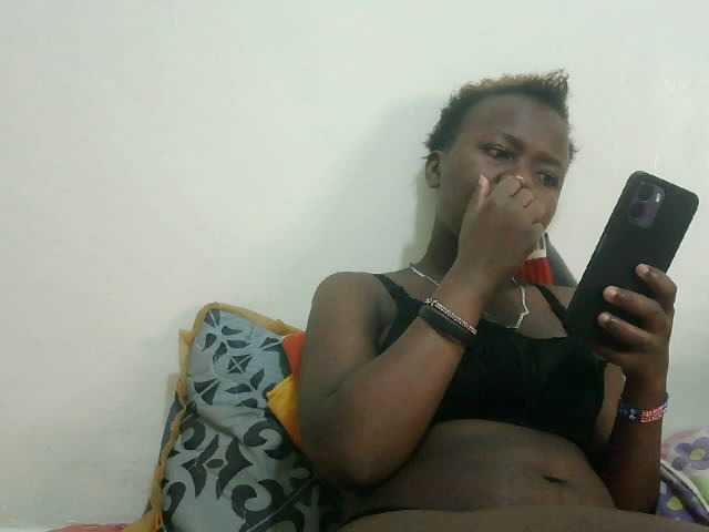 Blackdoll1 live cam on BongaCams