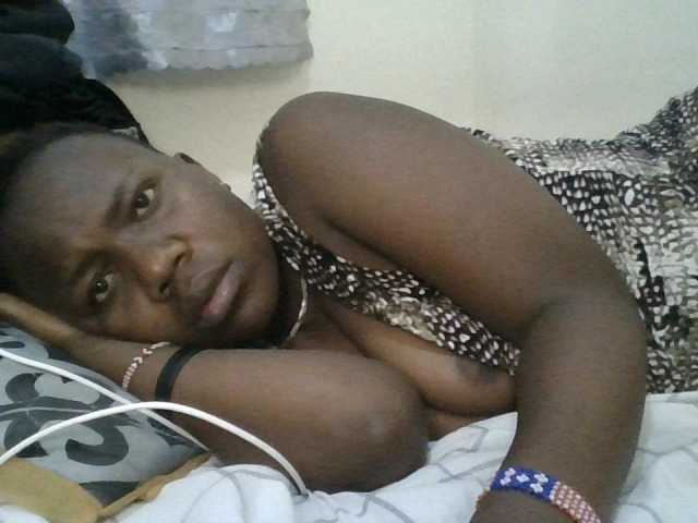 Blackdoll1 live cam on BongaCams