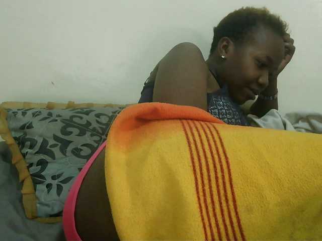 Blackdoll1 live cam on BongaCams
