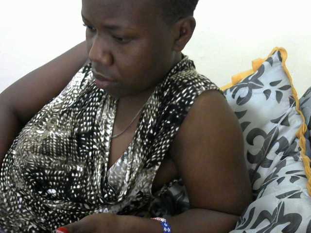 Blackdoll1 live cam on BongaCams