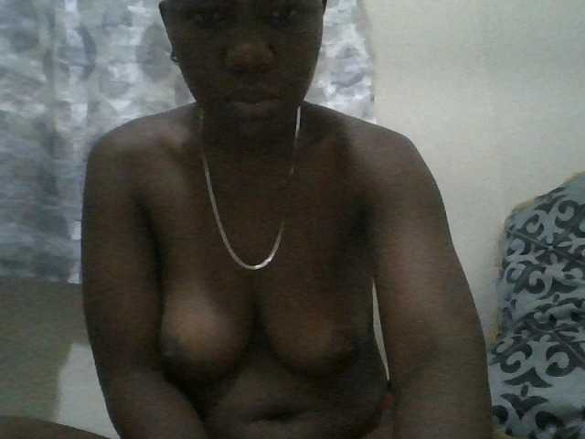 Blackdoll1 live cam on BongaCams