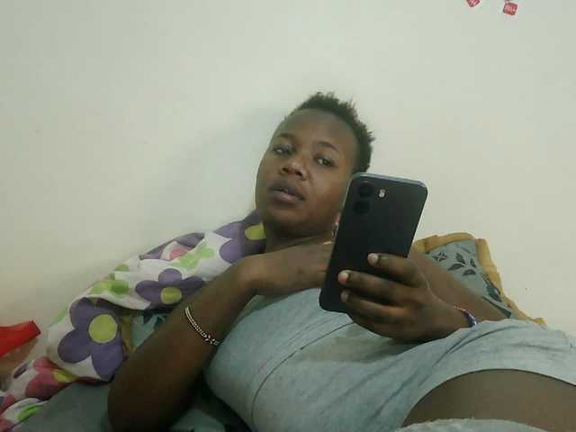 Blackdoll1 live cam on BongaCams