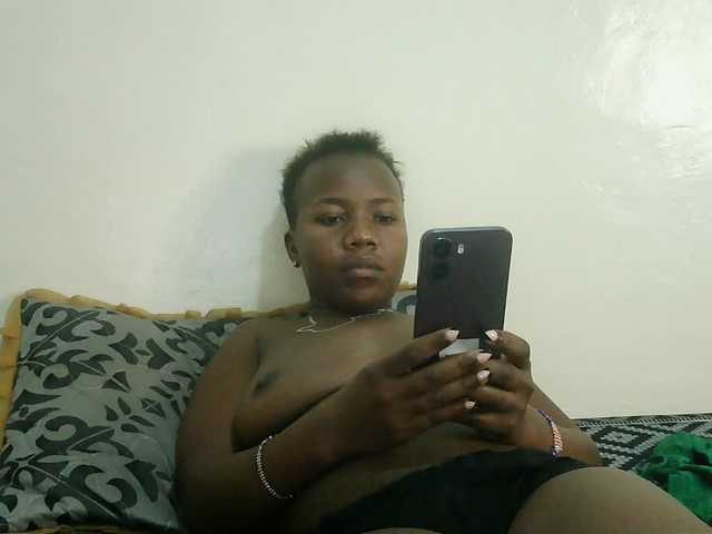 Blackdoll1 live cam on BongaCams