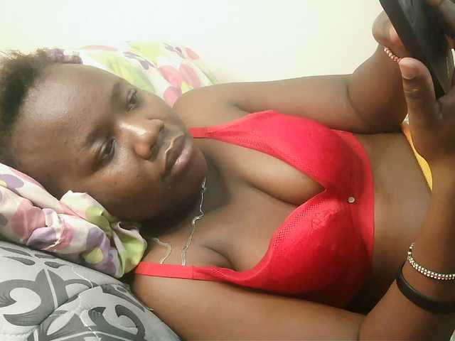 Blackdoll1 live cam on BongaCams