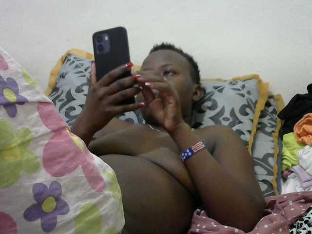 Blackdoll1 live cam on BongaCams