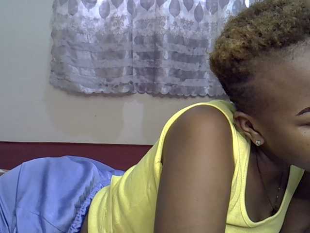 Blackdoll1 live cam on BongaCams
