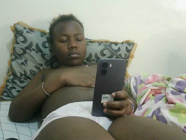 Blackdoll1 live cam on BongaCams