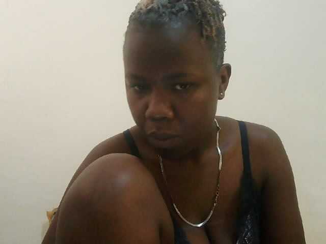 Blackdoll1 live cam on BongaCams