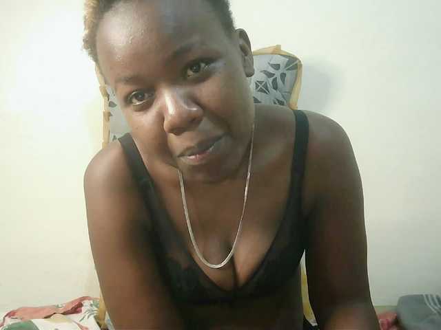 Blackdoll1 live cam on BongaCams