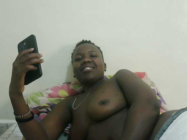 Blackdoll1 live cam on BongaCams