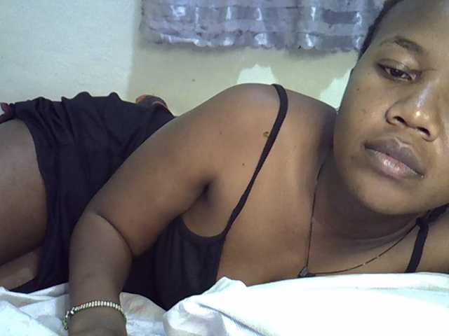 Blackdoll1 live cam on BongaCams