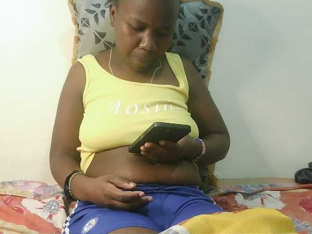 Blackdoll1 live cam on BongaCams