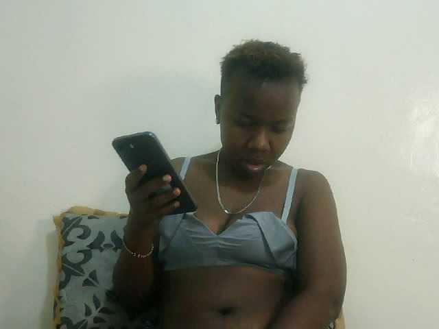 Blackdoll1 live cam on BongaCams