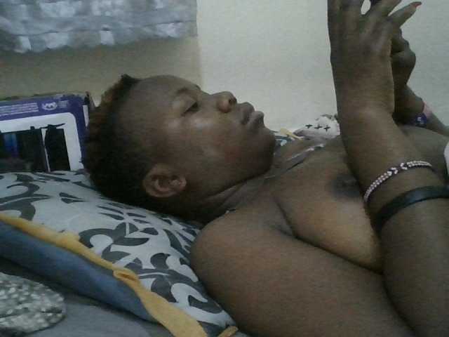 Blackdoll1 live cam on BongaCams