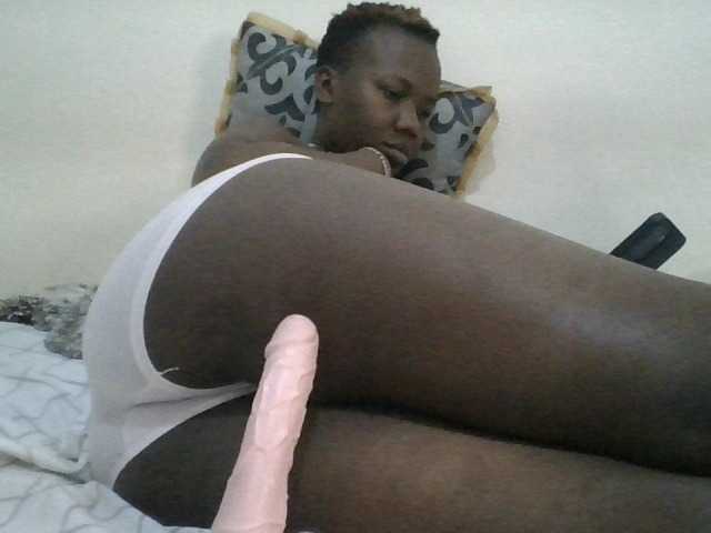 Blackdoll1 live cam on BongaCams