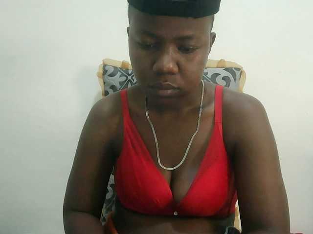Blackdoll1 live cam on BongaCams