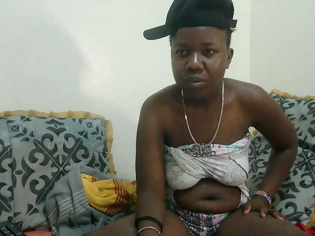 Blackdoll1 live cam on 