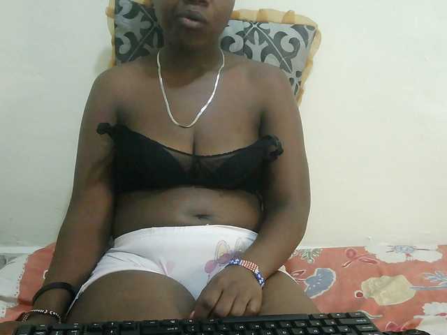 Blackdoll1 live cam on BongaCams