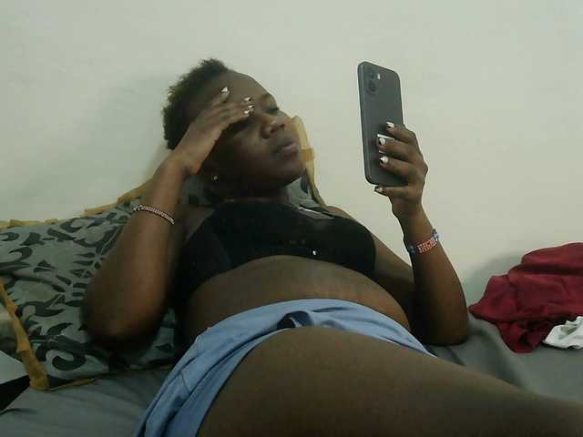 Blackdoll1 live cam on BongaCams