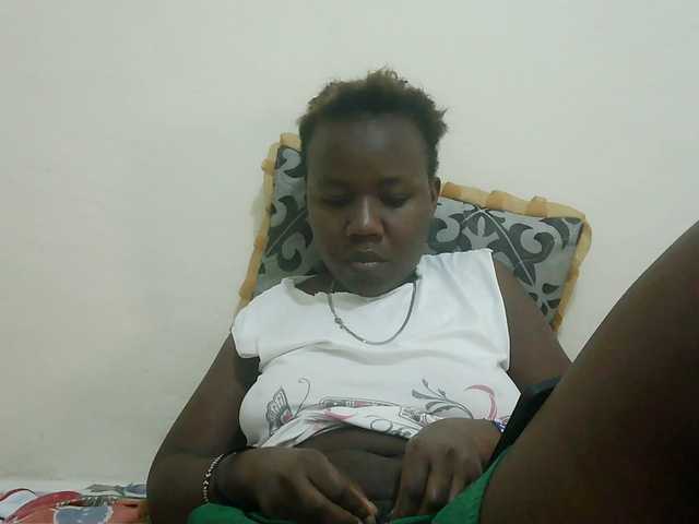 Blackdoll1 live cam on BongaCams