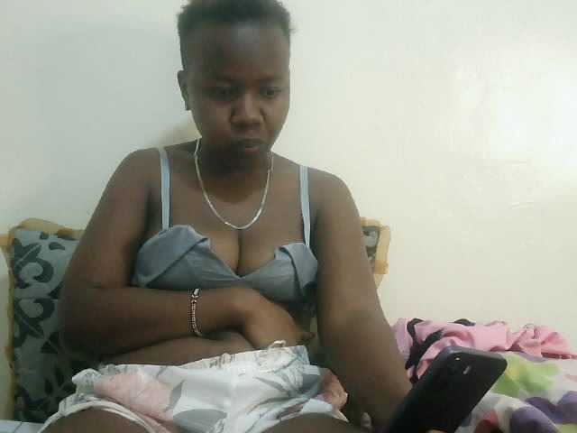 Blackdoll1 live cam on BongaCams