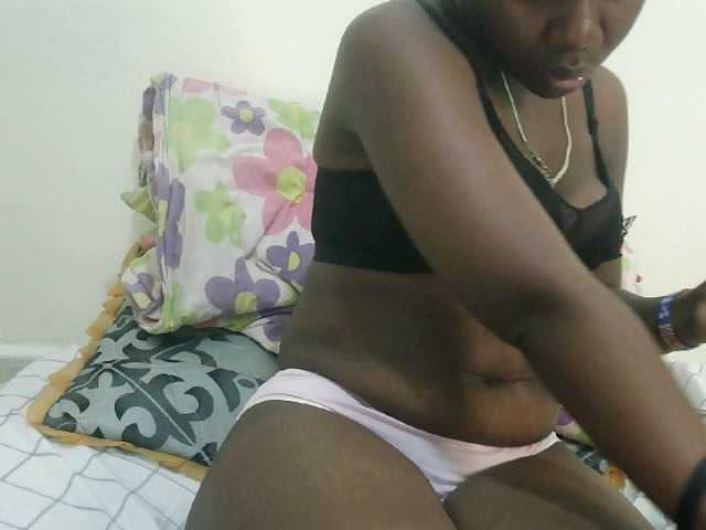 Blackdoll1 live cam on BongaCams