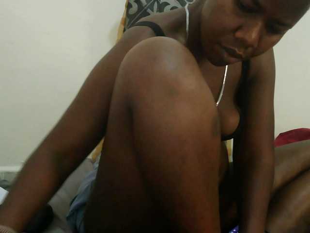 Blackdoll1 live cam on BongaCams