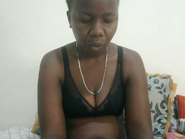 Blackdoll1 live cam on BongaCams