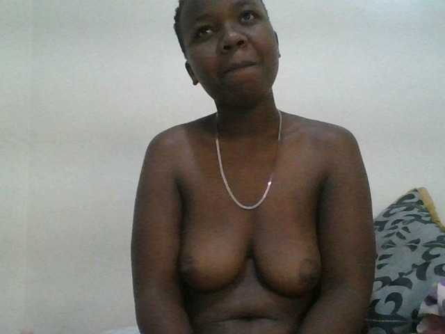 Blackdoll1 live cam on BongaCams