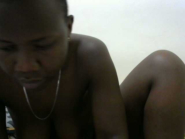 Blackdoll1 live cam on BongaCams