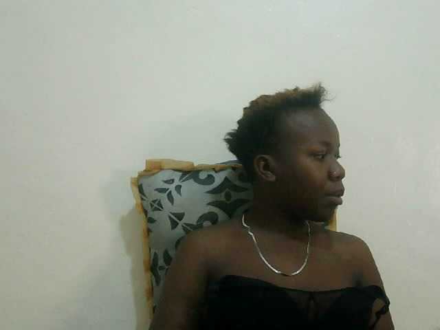 Blackdoll1 live cam on BongaCams