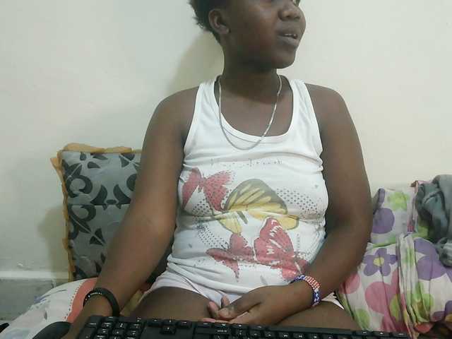 Blackdoll1 live cam on BongaCams