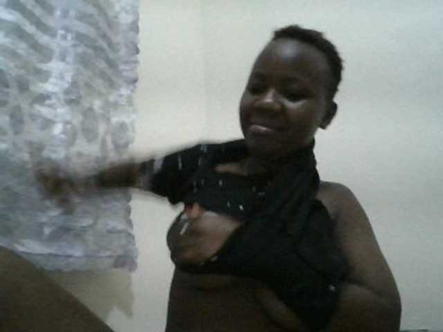 Blackdoll1 live cam on BongaCams