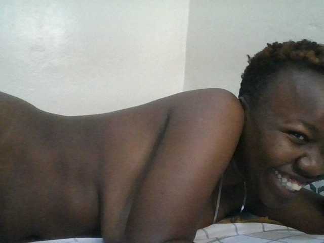 Blackdoll1 live cam on BongaCams