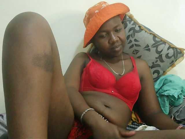 Blackdoll1 live cam on BongaCams