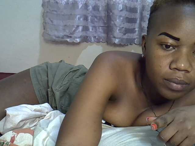 Blackdoll1 live cam on BongaCams
