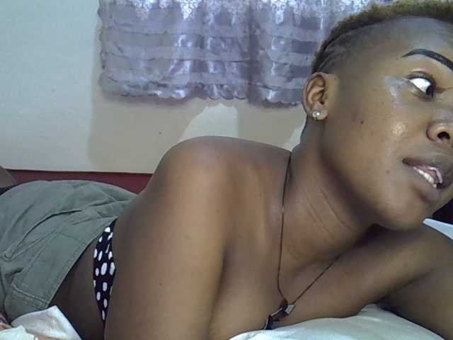 Blackdoll1 live cam on BongaCams