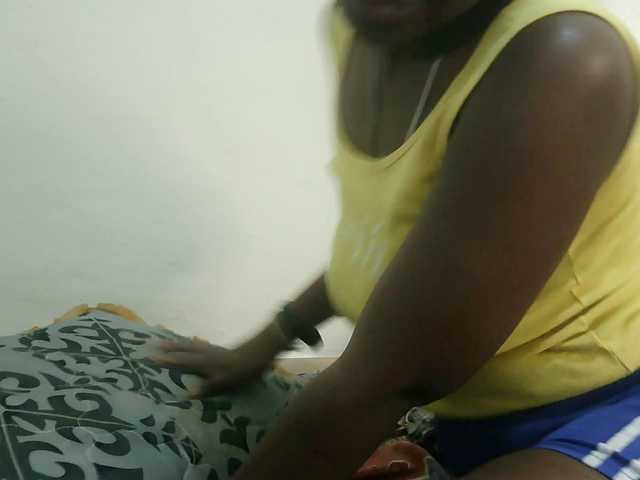 Blackdoll1 live cam on BongaCams