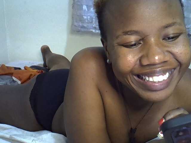 Blackdoll1 live cam on BongaCams