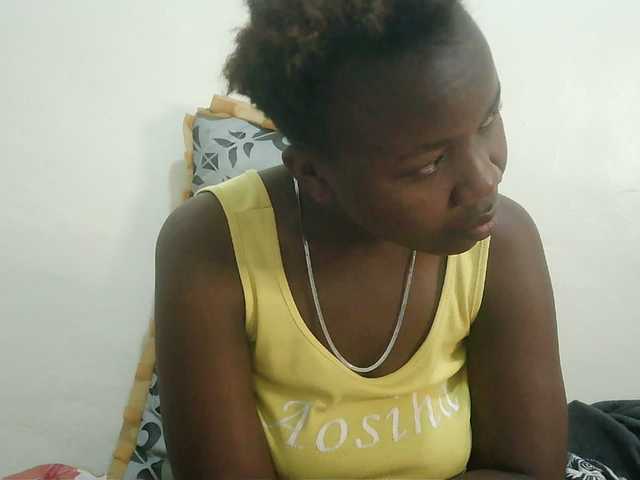 Blackdoll1 live cam on BongaCams